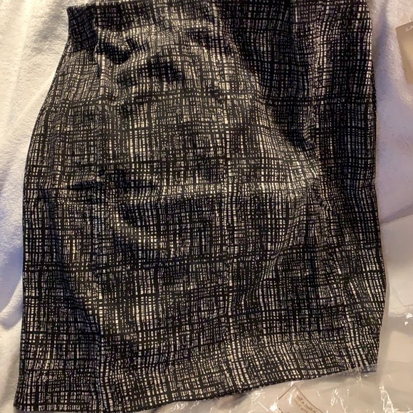 NWT Black and White Check Skirt PL Coldwater Creek - Picture 5 of 10